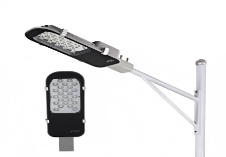 What Should Buyers Compare in a Solar Street Light Pole Manufacturer